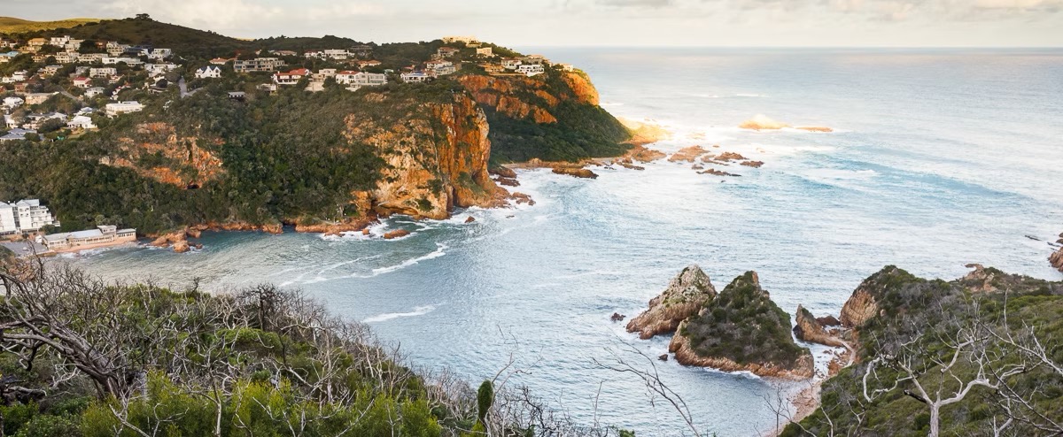 The Knysna Heads, where the lagoon meets the Indian Ocean.